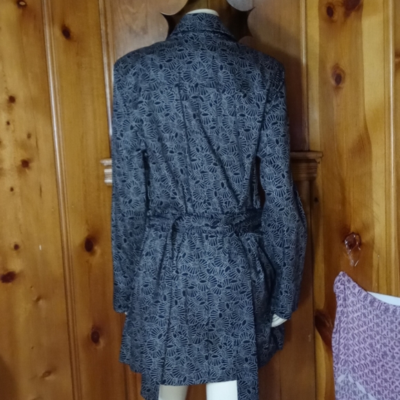 First Issue Coat - Picture 5 of 10